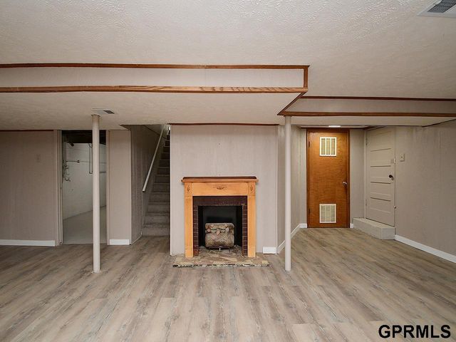 2812 N 51 Street, Omaha, NE 68104