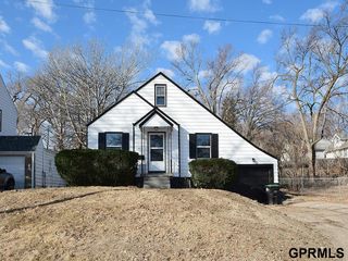 2812 N 51 Street, Omaha, NE 68104