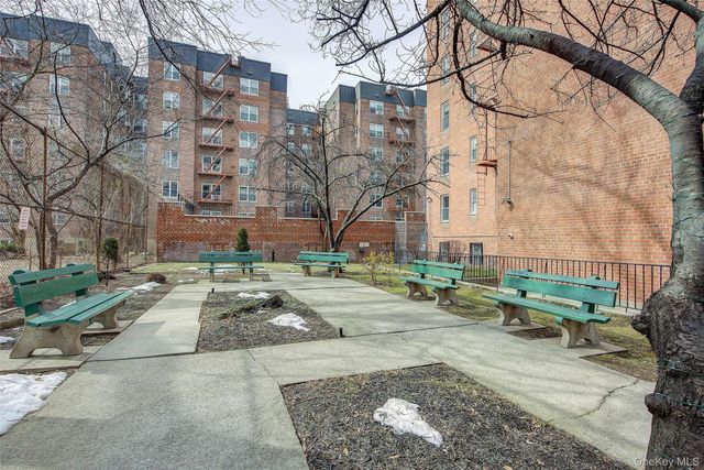 33-15 81st Street 5F, Jackson Heights, NY 11372