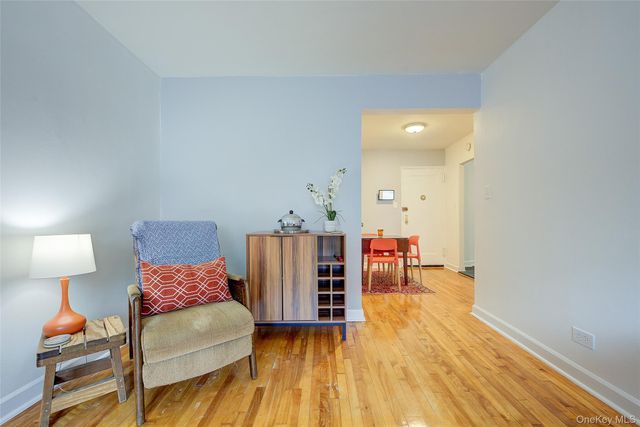 33-15 81st Street 5F, Jackson Heights, NY 11372