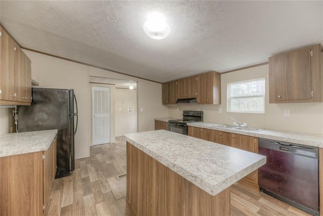 648 Beech Creek Road, Livingston, TX 77351