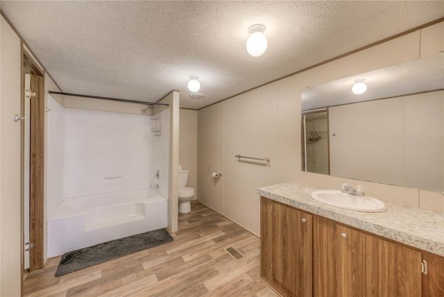 648 Beech Creek Road, Livingston, TX 77351