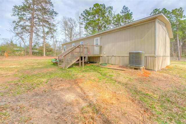 648 Beech Creek Road, Livingston, TX 77351