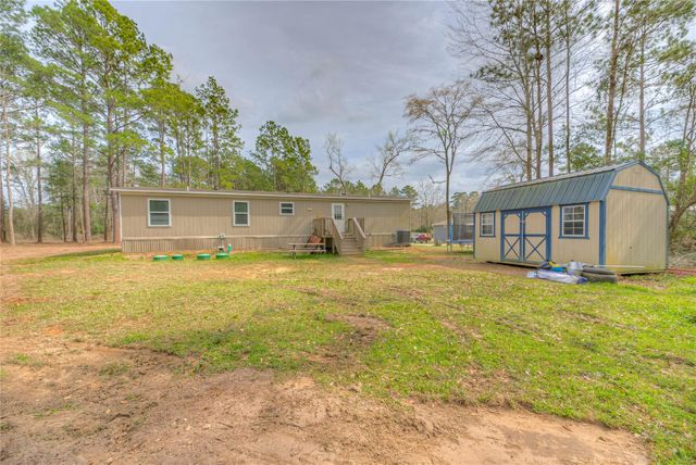 648 Beech Creek Road, Livingston, TX 77351