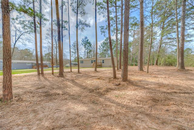 648 Beech Creek Road, Livingston, TX 77351