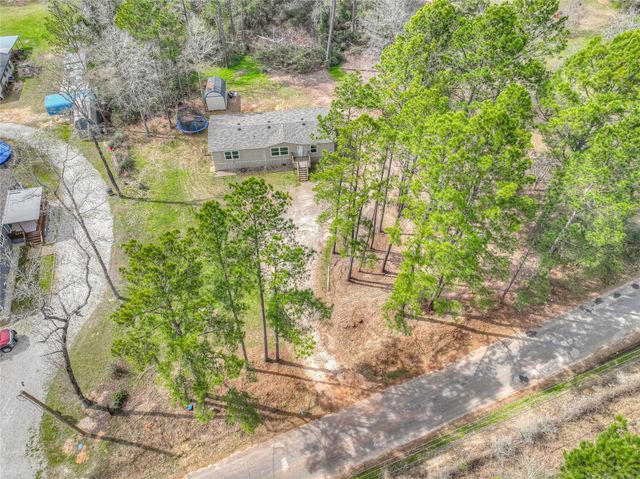 648 Beech Creek Road, Livingston, TX 77351