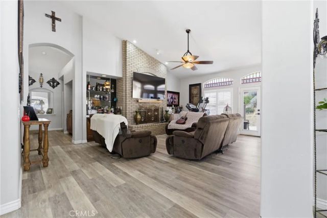 41455 Bristle Cone Dr, Palmdale, CA 93551