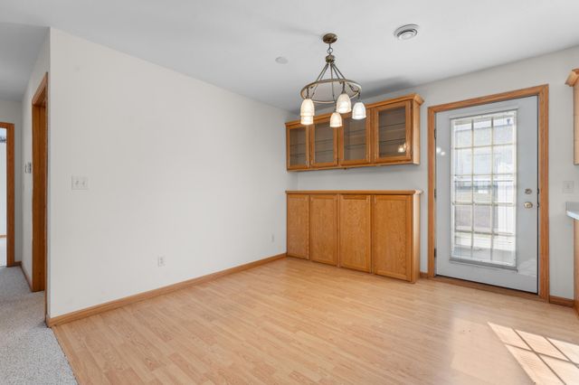 241 6th Street SW, Pine Island, MN 55963