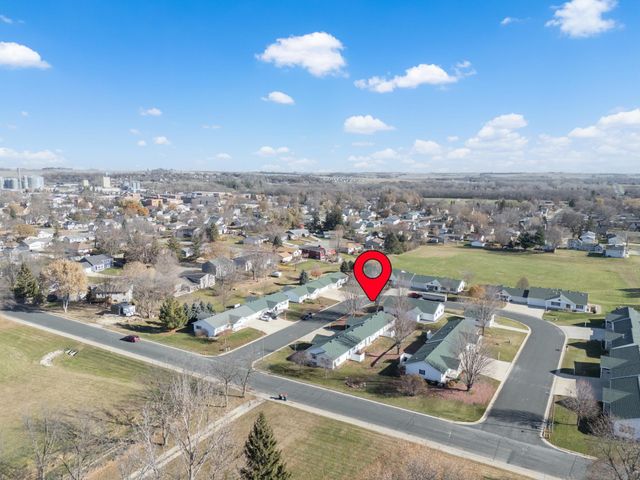 241 6th Street SW, Pine Island, MN 55963