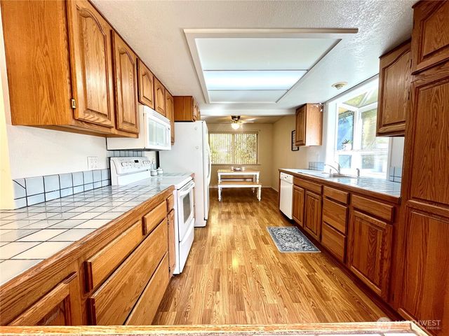 296 Dungeness Meadows, Sequim, WA 98382