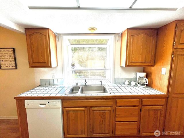 296 Dungeness Meadows, Sequim, WA 98382