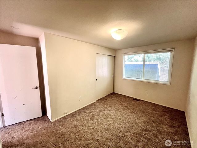 296 Dungeness Meadows, Sequim, WA 98382
