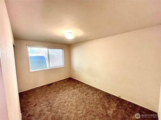 296 Dungeness Meadows, Sequim, WA 98382