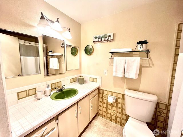 296 Dungeness Meadows, Sequim, WA 98382