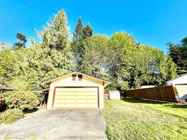 296 Dungeness Meadows, Sequim, WA 98382