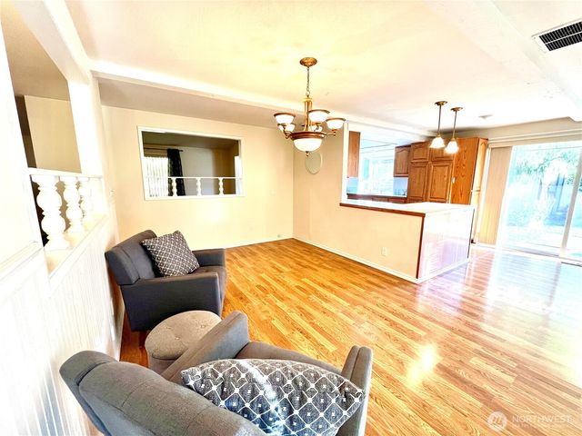 296 Dungeness Meadows, Sequim, WA 98382