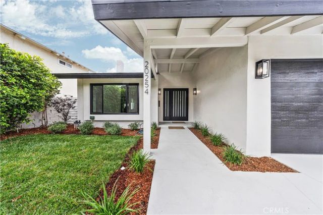 20254 Leadwell Street, Winnetka, CA 91306