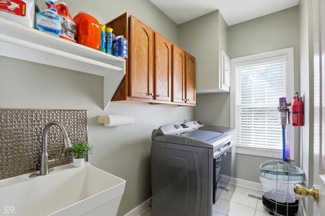 9025 Buttercup Court, Noblesville, IN 46060