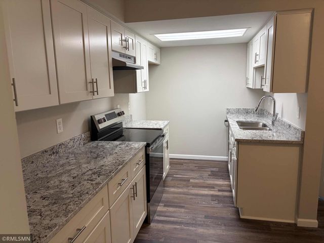 3620 Independence Avenue S 41, Saint Louis Park, MN 55426