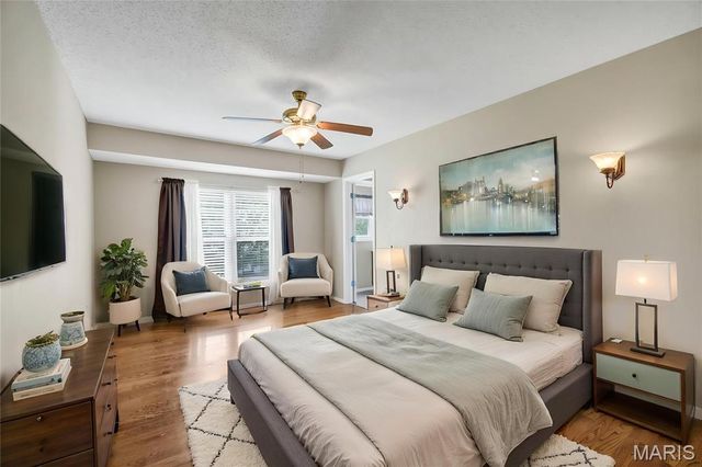 1848 Summitview Drive, St Charles, MO 63303