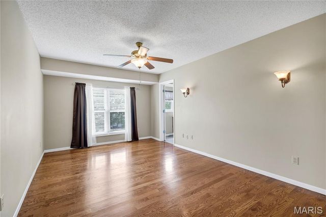 1848 Summitview Drive, St Charles, MO 63303