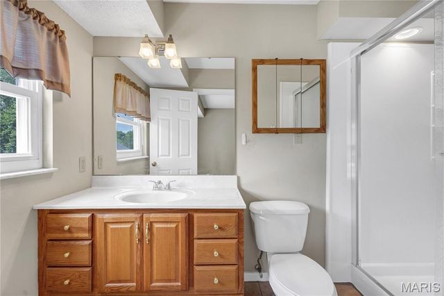 1848 Summitview Drive, St Charles, MO 63303