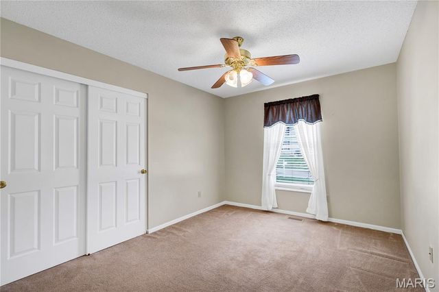 1848 Summitview Drive, St Charles, MO 63303