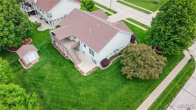 1848 Summitview Drive, St Charles, MO 63303