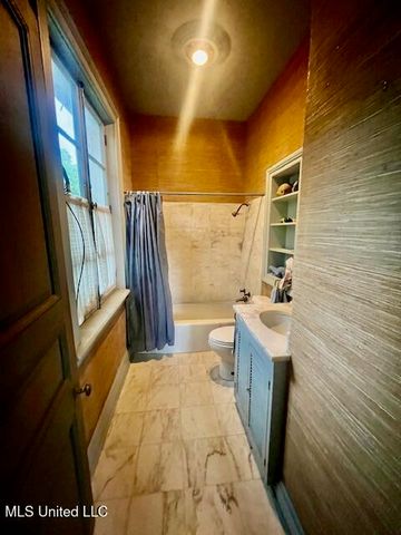 112 Dana Road, Natchez, MS 39120