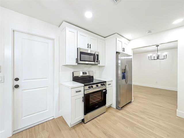 8926 SW 7th St, Boca Raton, FL 33433