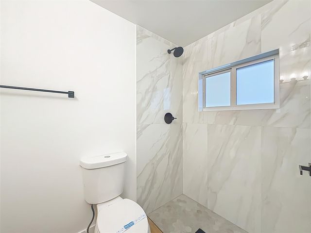 8926 SW 7th St, Boca Raton, FL 33433