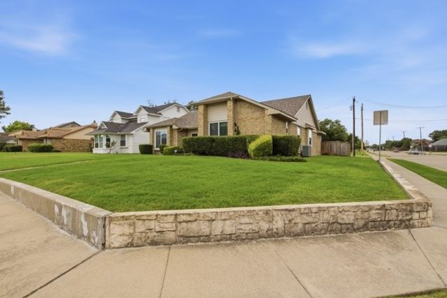 2333 Salerno Drive, Mesquite, TX 75150