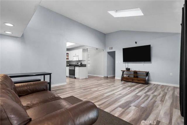 1418 Agnew, Simi Valley, CA 93065