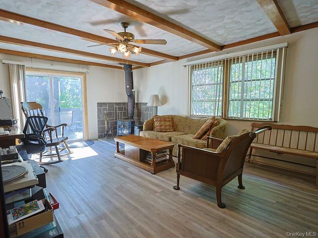 16 Highview Avenue, Wurtsboro, NY 12790