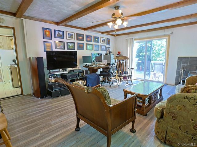 16 Highview Avenue, Wurtsboro, NY 12790