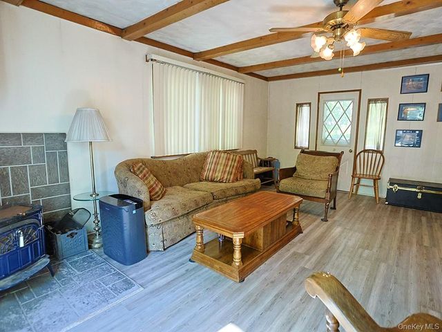 16 Highview Avenue, Wurtsboro, NY 12790