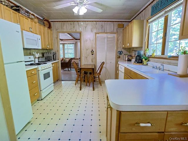 16 Highview Avenue, Wurtsboro, NY 12790