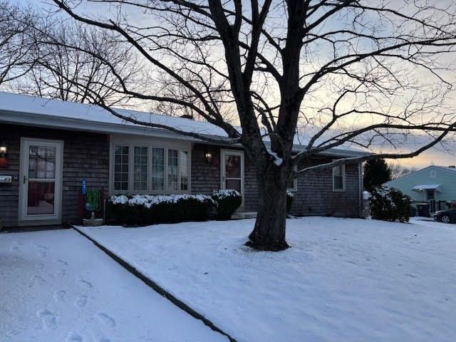 53 Riley Ave, Somerset, MA 02726