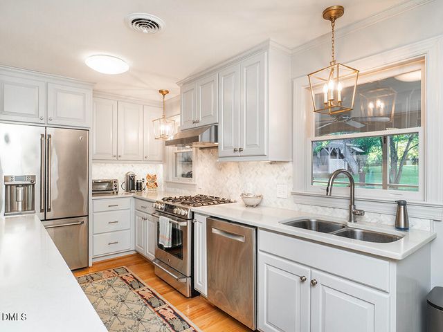 2216 Canterbury Drive, Burlington, NC 27215