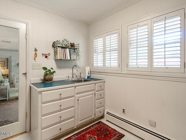 2216 Canterbury Drive, Burlington, NC 27215
