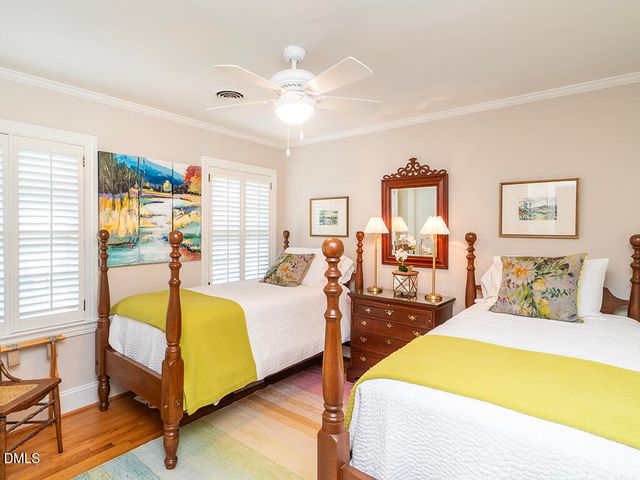 2216 Canterbury Drive, Burlington, NC 27215