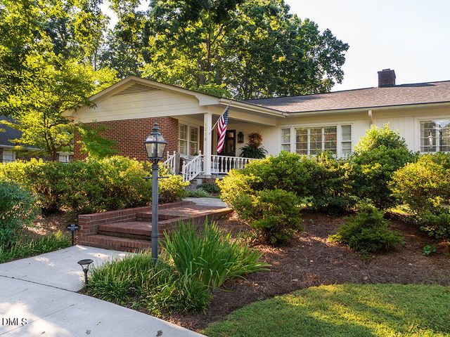 2216 Canterbury Drive, Burlington, NC 27215