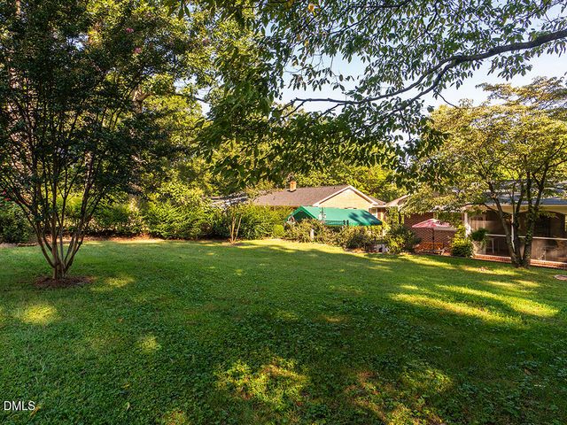 2216 Canterbury Drive, Burlington, NC 27215