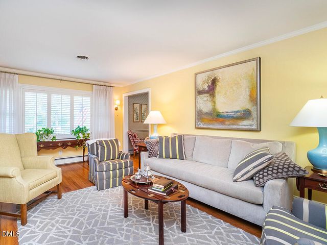 2216 Canterbury Drive, Burlington, NC 27215