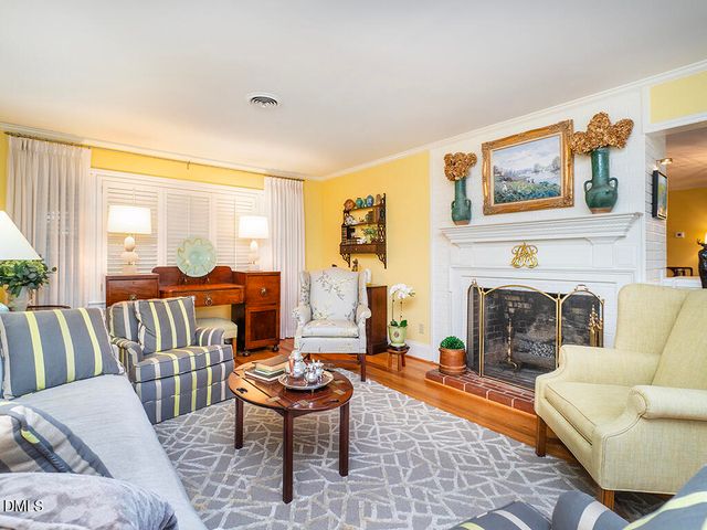 2216 Canterbury Drive, Burlington, NC 27215