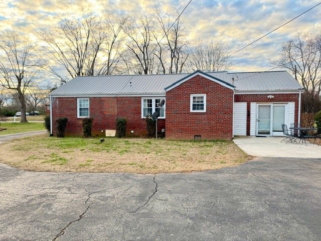 119 Highland Dr, Winchester, TN 37398