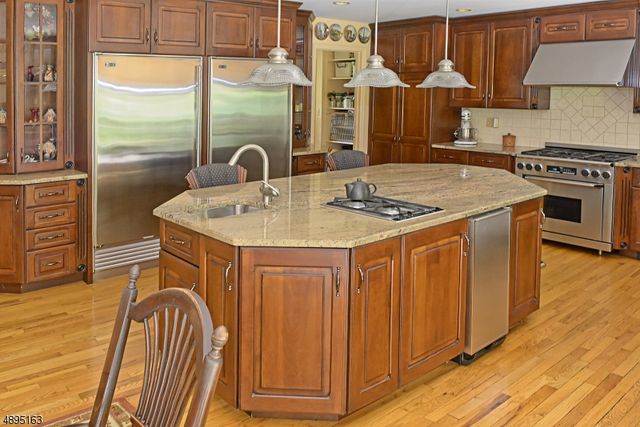 23 Andrea Ct, Sparta Twp., NJ 07871