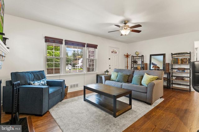 3912 FAIRVIEW DR, Fairfax, VA 22031