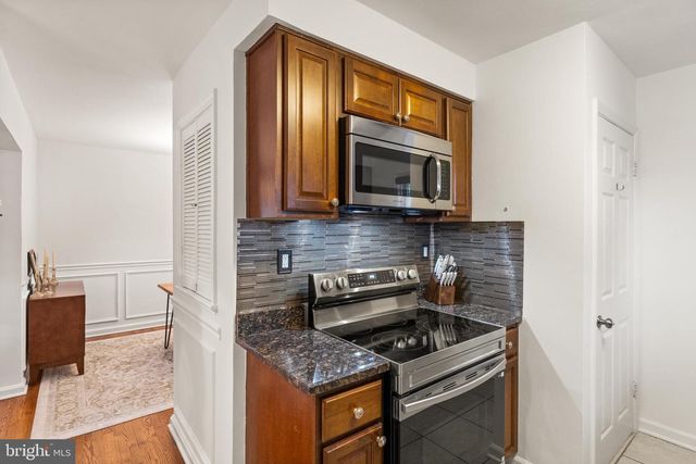 3912 FAIRVIEW DR, Fairfax, VA 22031