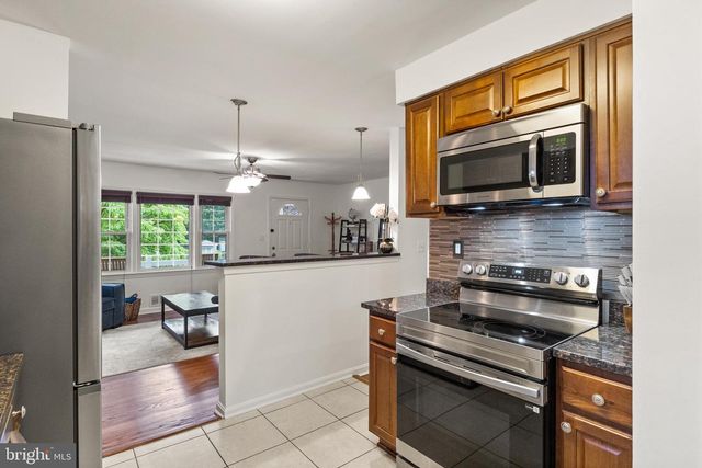 3912 FAIRVIEW DR, Fairfax, VA 22031